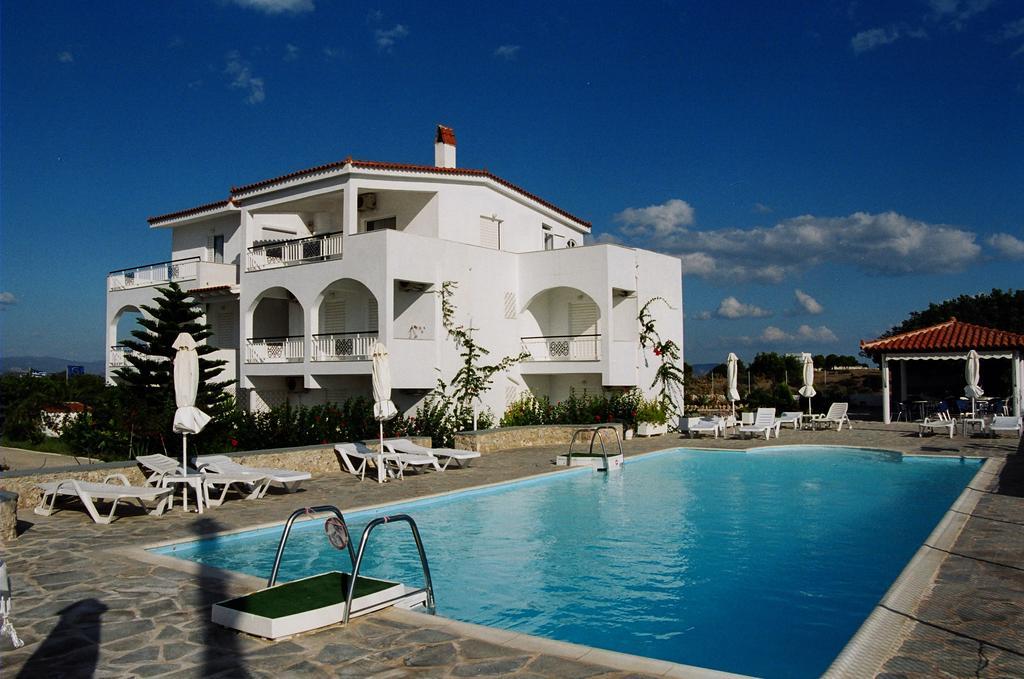 Long View Apartments Porto Heli Extérieur photo