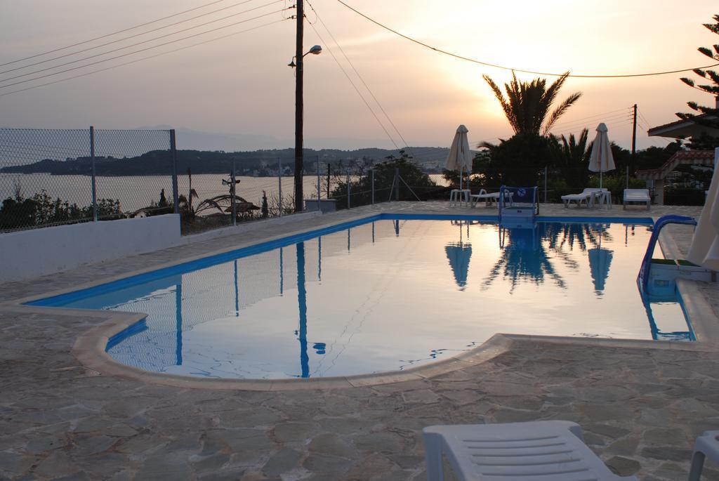 Long View Apartments Porto Heli Extérieur photo